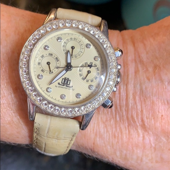 Jennifer Lopez JLO Strap Watch 4 Dial 2nd Hand Luv - Picture 2 of 8